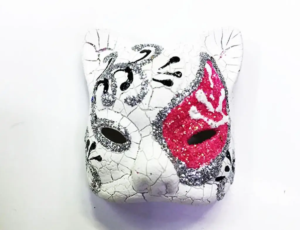 Pembe Renk İşlemeli Seramik Malzemeden İmal Venedik Kedi Model Magnet Pembe Renk İşlemeli Seramik Malzemeden İmal Venedik Kedi Model Magnet