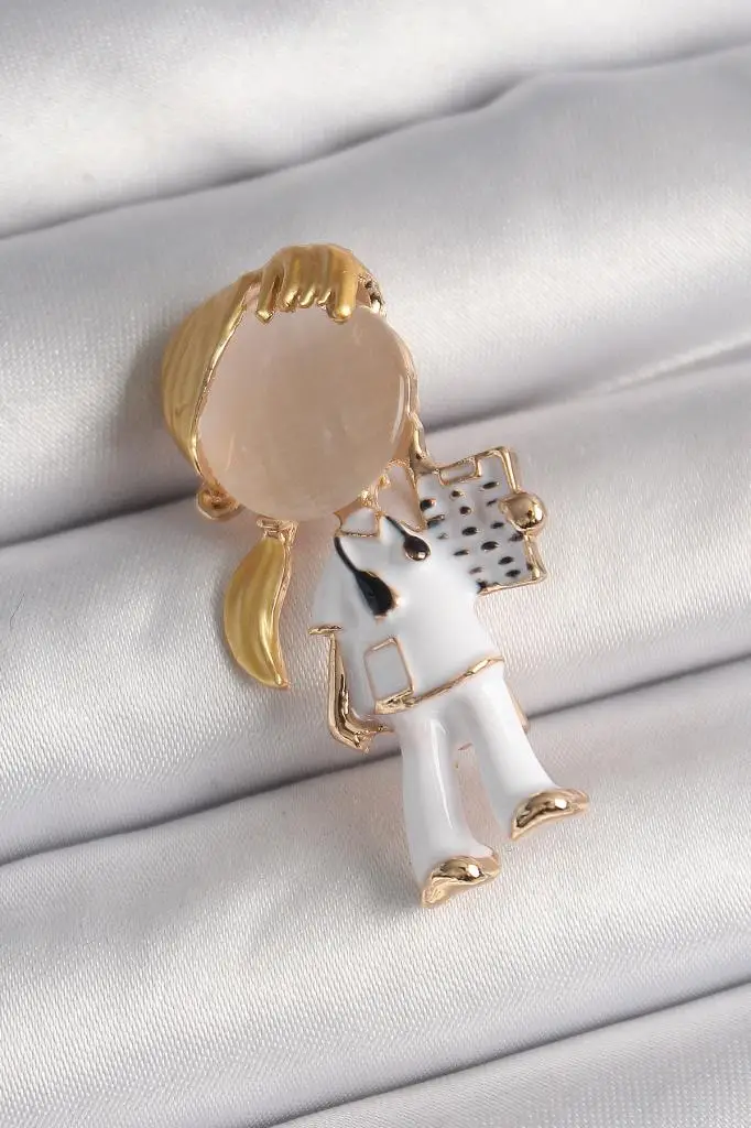 Pirinç Gold Renk Beyaz Mineli Doktor Model Kadın Broş - TJ-BR406 Pirinç Gold Renk Beyaz Mineli Doktor Model Kadın Broş - TJ-BR406